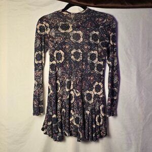 FREE PEOPLE XS Annabelle Tunic in Plum Combo